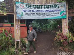 Kisah Penjaga Wisata Coban Glotak Ketemu Pria Berkostum BDSM yang Viral