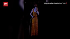 VIDEO: Momen Taylor Swift Tak Sengaja Telan Serangga kala Konser