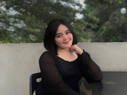 7 Potret Tia Septiana, Putri Kedua Mandra yang Kini Semakin Cantik dan Beranjak Dewasa
