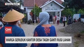 VIDEO: Warga Geruduk Kantor Desa Tagih Ganti Rugi Lahan