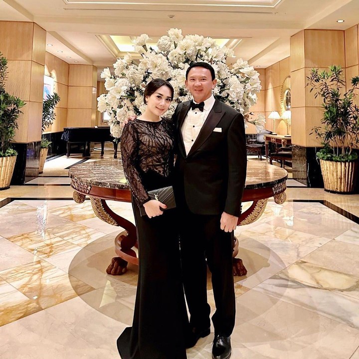 <p>Rumah tangga Ahok dan Puput Nastiti sudah berjalan selama empat tahun, Bunda. Menikah pada 25 Januari 2019, keduanya sudah dikaruniai dua orang anak. (Foto: Instagram @btpnd)<br /><br /><br /></p>