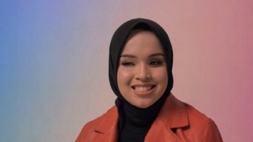 PUTRI SEMPAT PINDAH SEKOLAH