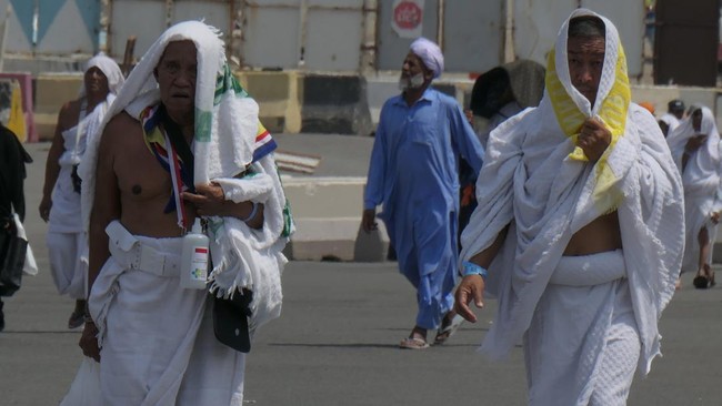 Cuaca Ekstrem saat Ibadah Haji: Mekkah Membara dengan Temperatur 48 Derajat Celcius