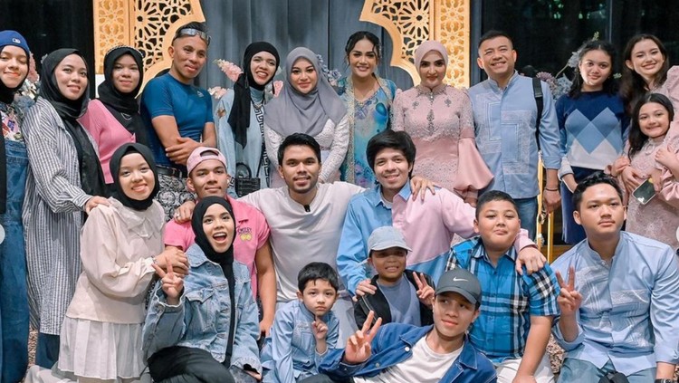 Gender Reveal Aurel Hermansyah