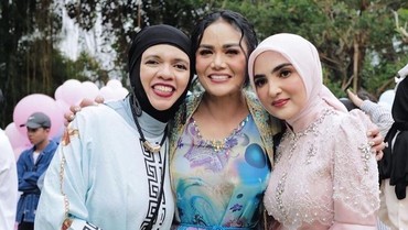 Dapat Kiriman dari Kris Dayanti, Reaksi Ibu Atta Halilintar Syahdu Banget