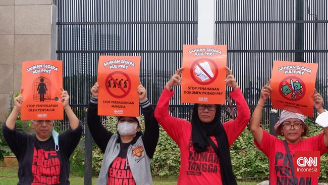 PRT mengancam aksi mogok di depan gedung DPR jika RUU PPRT tak kunjung dibahas pada pekan ini.