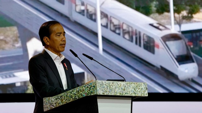 Jokowi merayu para pengusaha Singapura untuk tinggal IKN di tengah kenaikan harga rumah di Negeri Singa.