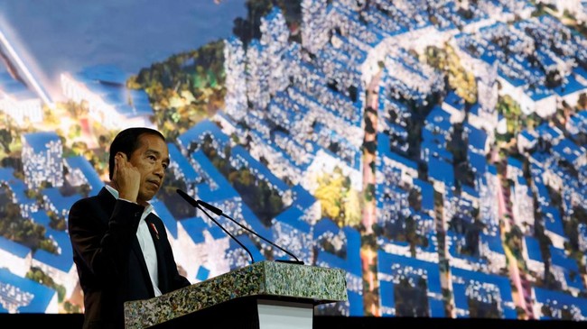 Jokowi meyakinkan para investor di Singapura bahwa pemenang Pilpres 2024 akan melanjutkan pembangunan. Mereka tak perlu khawatir dengan dinamika politik.