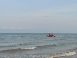 Pelajar SMP Terseret Ombak Pantai Tanjung Kalian Ditemukan Tewas