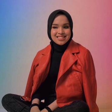 Lirik Lagu Melawan Hati - Putri Ariani