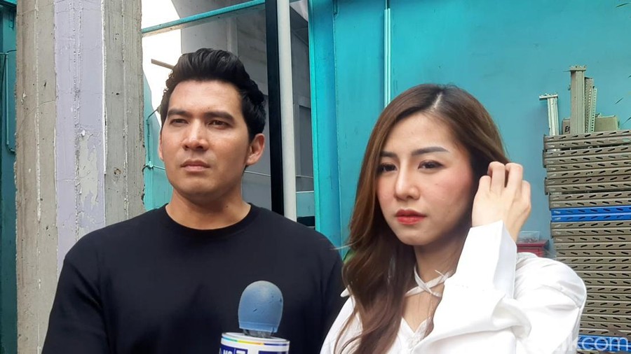 Ridho Ilahi dan Praisella Wokas ditemui di kawasan TransMedia pada Rabu (7/6/2023).