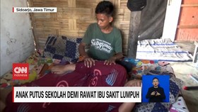 VIDEO: Anak Putus Sekolah Demi Rawat Ibu Sakit Lumpuh