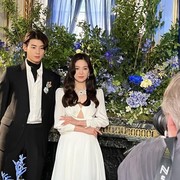 Potret Terbaru Song Hye Kyo yang Elegan di Event Chaumet, Sempat Berpose dengan Cha Eun Woo!