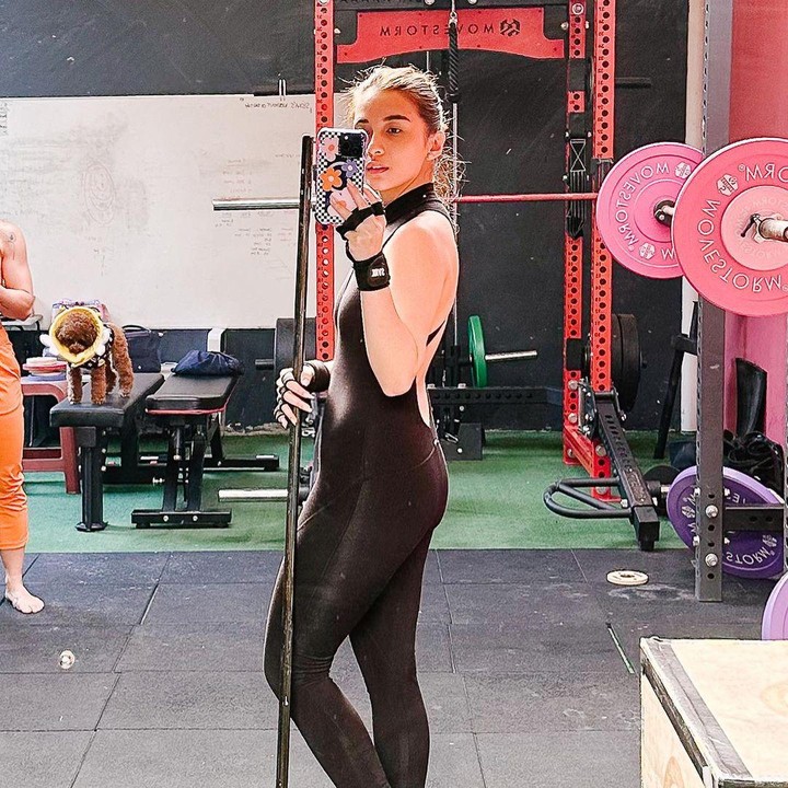 <p>Olaharaga menjadi aktivtas yang semakin digemari selebriti, Bunda. Salah satu artis Tanah Air yang aktif berolahraga yakni Chelsea Olivia. (Foto: Instagram @chelseaoliviaa)<br /><br /><br /></p>