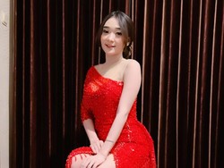 Lirik Lagu Selendang Biru - Difarina Indra