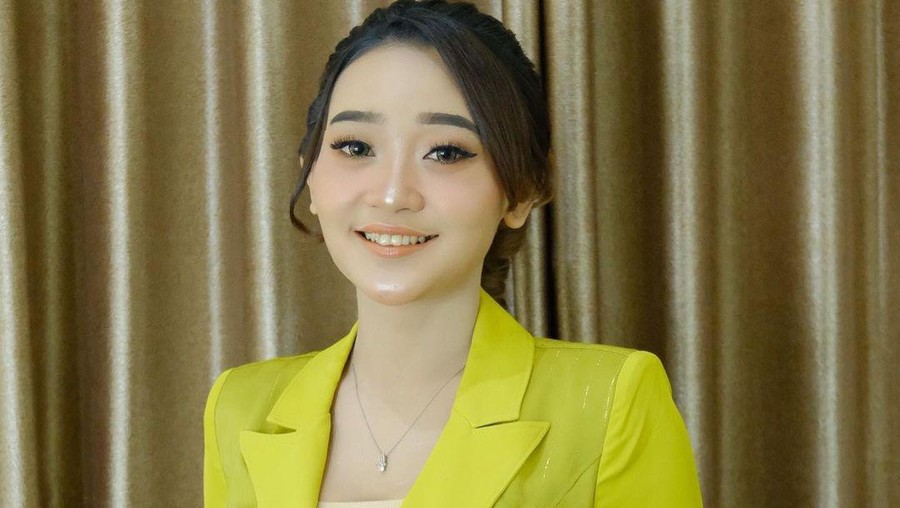 difarina indra difarina indra dalam media instagram miliknya.
