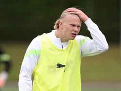 Saat Erling Haaland Ogah Lihat Logo Manchester United