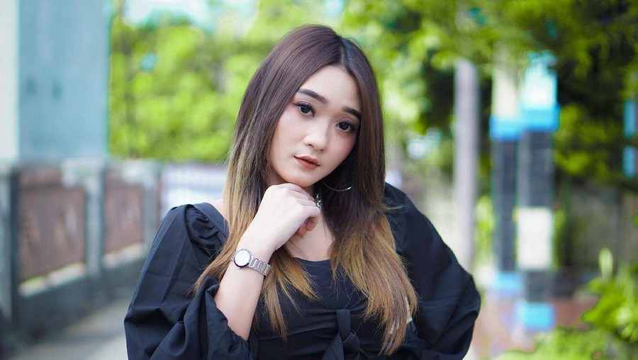 Kondisi Difarina Usai Alami Kecelakaan hingga Mobil Ringsek