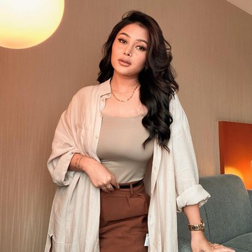 Terpopuler: Mutia Ayu Pamer Wajah Anak Glenn hingga Resepsi Mewah Kevin Sanjaya