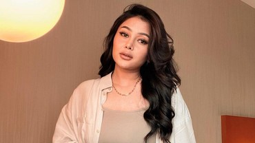 Terpopuler: Mutia Ayu Pamer Wajah Anak Glenn hingga Resepsi Mewah Kevin Sanjaya