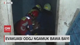 VIDEO: Evakuasi ODGJ Ngamuk Bawa Bayi