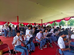 Nyanyi-Main Piano di AGT, Putri Ariani Dalami Flute di Sekolah