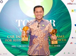 Komitmen CSR Pegadaian Raih 2 Penghargaan di TOP CSR Awards 2023