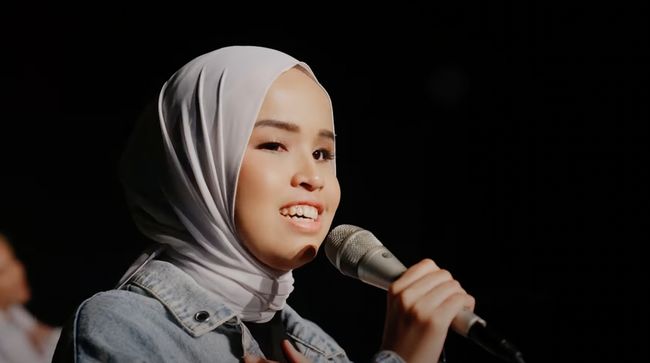 Putri Ariani kini sudah berada di Pasadena, Los Angeles, Amerika Serikat pada Senin (28/8) untuk mengikuti babak semifinal acara America's Got Talent 2023.