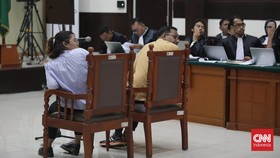 Haris Azhar dan Fatia Tolak Saling Bersaksi di Sidang Kasus Luhut