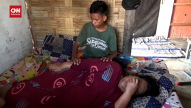 VIDEO: Kisah Pilu Anak Putus Sekolah Demi Jaga Ibu Yang Sakit Lumpuh