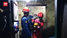 VIDEO: Aksi Dramatis Penyelamatan Bayi dari Ibu ODGJ di Kemayoran