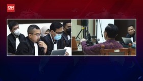 VIDEO: Momen Luhut Tak Terima Disebut Penjahat dan 'Lord'