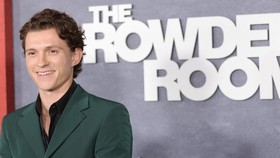 Tom Holland Diincar Gabung Proyek Film Baru Christopher Nolan