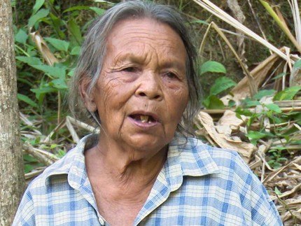 Mbah Landep Jual Temulawak dan Makan Tiwul agar Anak Disabilitasnya Hidup Layak