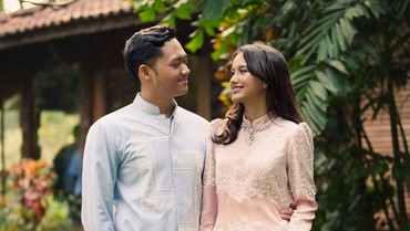 img-title Ingin Lanjut Kuliah S2, Azriel & Sarah Menzel Siap LDR