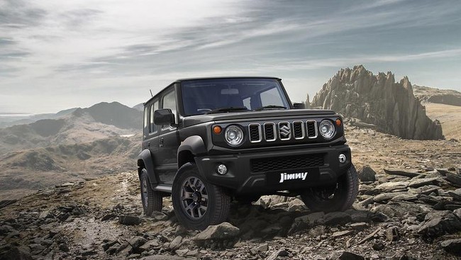SIS mengatakan tahun ini Jimny genap 45 tahun berada di Indonesia, penjualannya hingga kini 134 ribu unit.