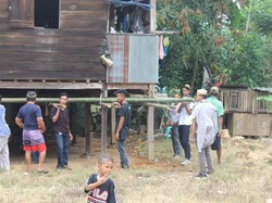 Marakka Bola, Tradisi Unik Pindah Rumah Masyarakat Bugis di Sulawesi Selatan