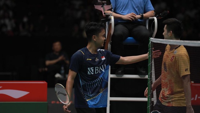 Anthony Ginting berharap pebulutangkis Thailand, Kunlavut Vitidsarn bisa segera pulih dari cedera di laga semifinal Singapore Open 2023.