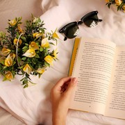 Rekomendasi Novel Fiksi Berdasarkan Zodiak Kamu, Ide Bacaan untuk Waktu Senggang!