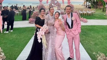img-title Gegara Hal Ini Dian Sastro dan Nicholas Saputra Dikira Nikah di Bali