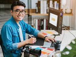 7 Platform Terbaik untuk Raup Penghasilan dari Karya Desain Grafis