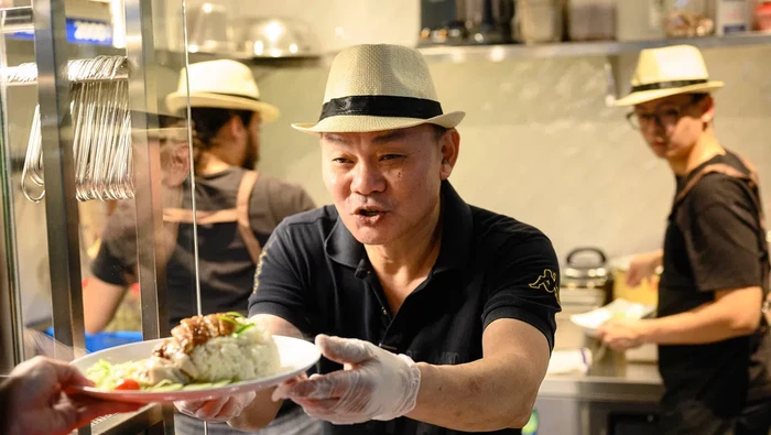 Keren! Food Court di New York Ini Terinspirasi Kuliner Kaki Lima Singapura