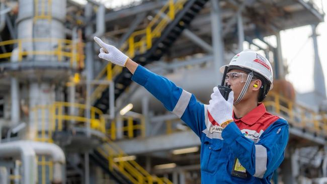 Strategi Pertamina Tekan Emisi, Kilang BBM Baru Kuncinya