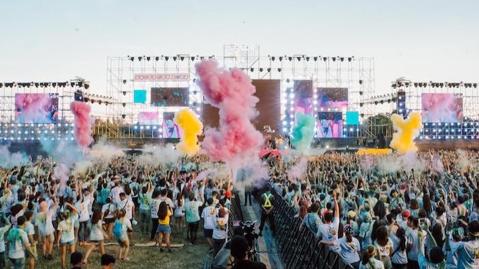6 Festival Unik di Dunia, Ada Festival Musik dalam Air!