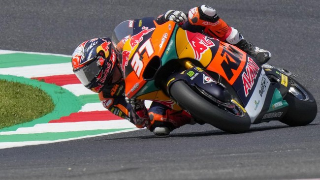 Pedro Acosta menjadi yang tercepat di free practice 2 (FP2) Moto2 Mandalika 2023 yang berlangsung di Sirkuit Mandalika, Jumat (13/10) siang.
