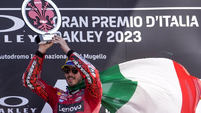 Perubahan klasemen MotoGP 2023 terjadi setelah Francesco Bagnaia dari Ducati memenangi MotoGP Italia 2023 di Sirkuit Mugello, Minggu (11/6).