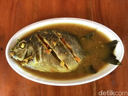 Santap Gurih Lempah Kuning Muara Khas Bangka yang Ramai Diburu Pengunjung