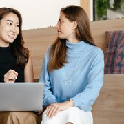 Begini Trik Biar Terlihat Cerdas saat Berbasa-basi dengan Orang Baru, Kamu Pernah Coba?