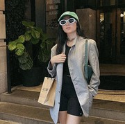 5 Trik Styling Blazer Supaya Gaya Kasualmu Makin Keren