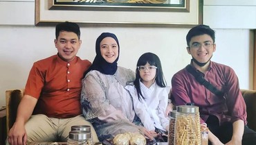 img-title 7 Potret Kehidupan Andhara Early & Suami yang Tak Punya Pekerjaan Tetap